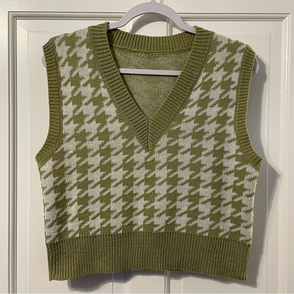 Small Green Houndstooth V-neck Sweater Vest